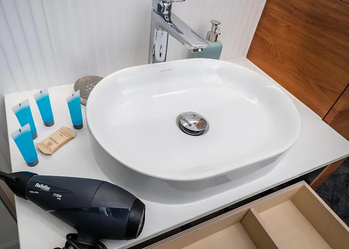 Tobaco Park Ii Prestige By Bookinghost 罗兹